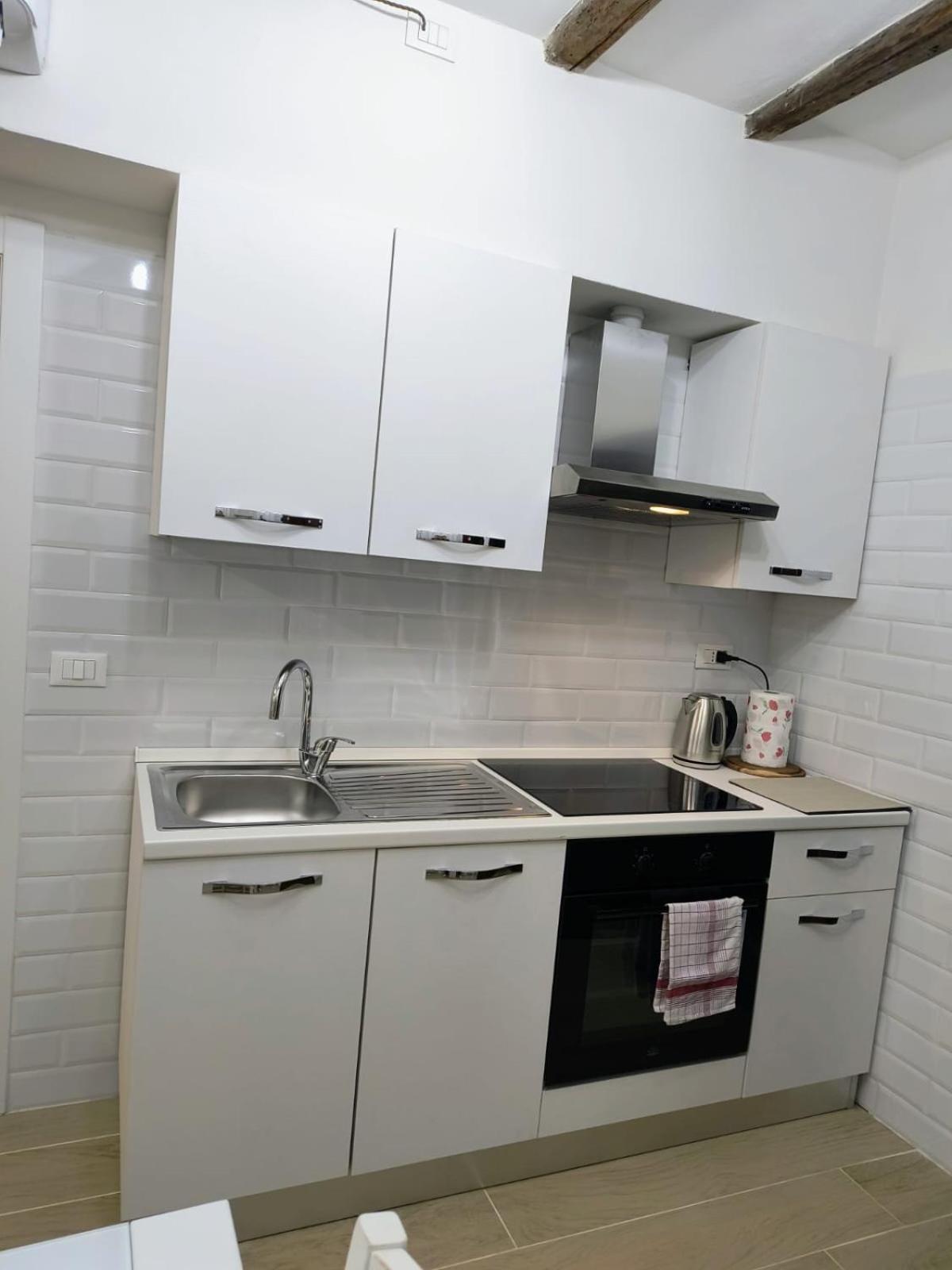 Apartamento 50 Tourist House Bologna - Pratello - Self Check-In Exterior foto