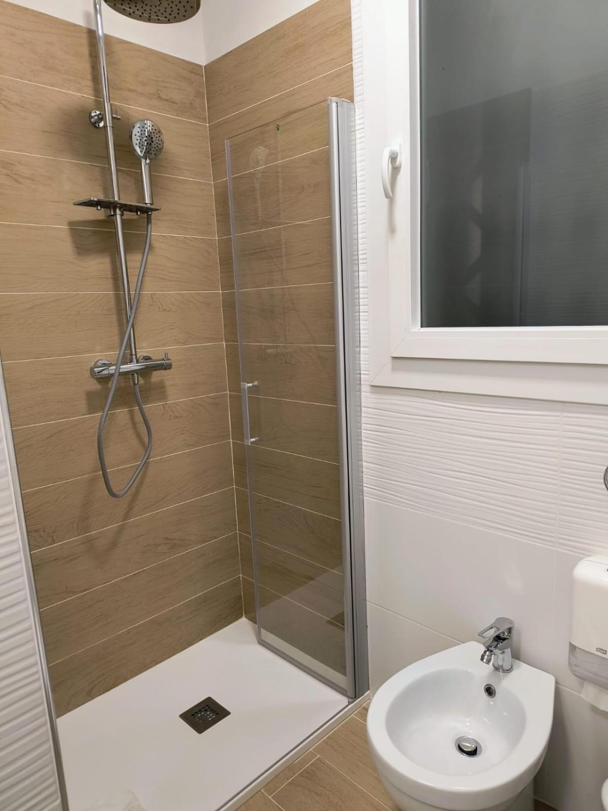 Apartamento 50 Tourist House Bologna - Pratello - Self Check-In Exterior foto